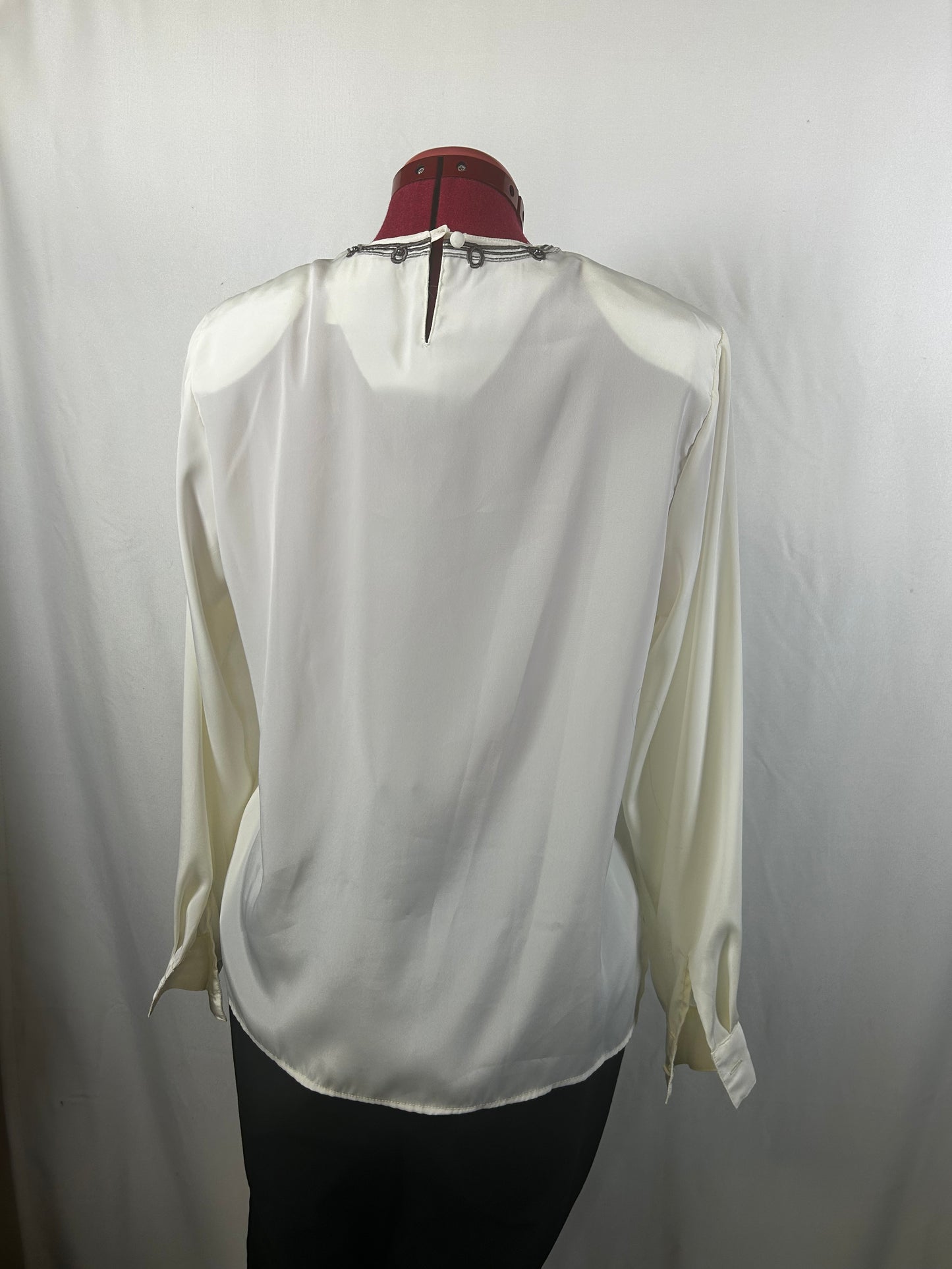 Vintage white dressy top with embroidery