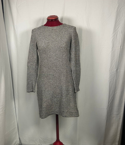 Knit dress with back zipper