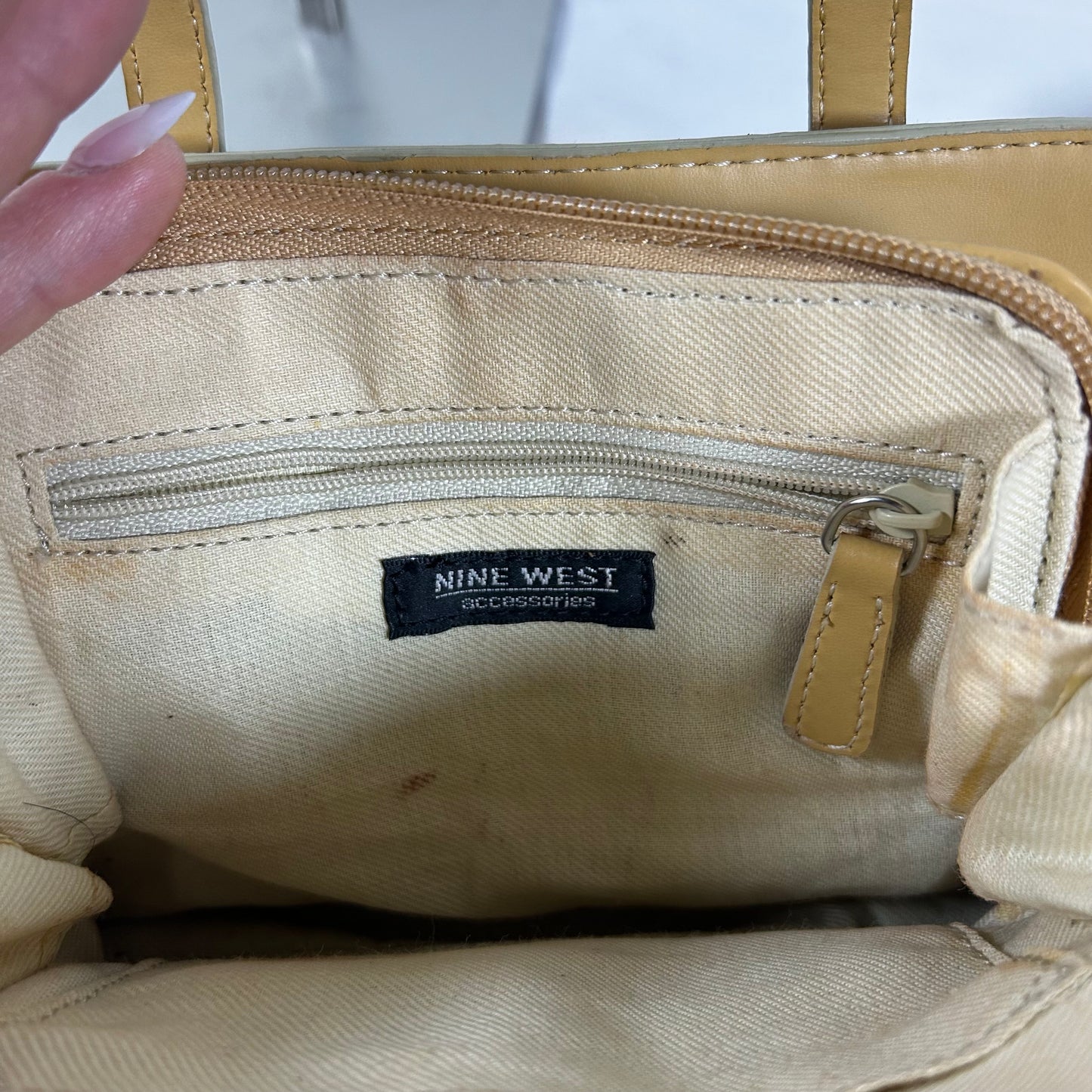Nine West Beige hand bag with removable shoulder strap