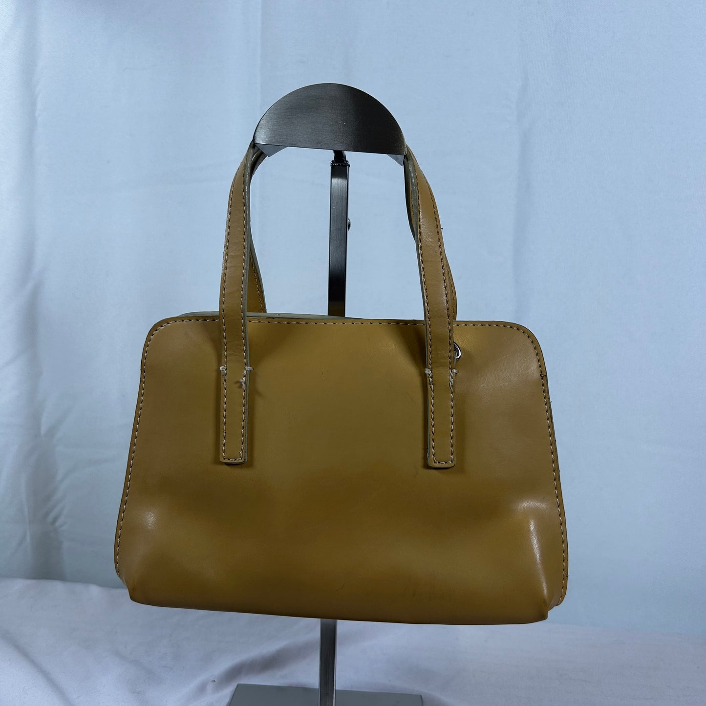 Nine West Beige hand bag with removable shoulder strap