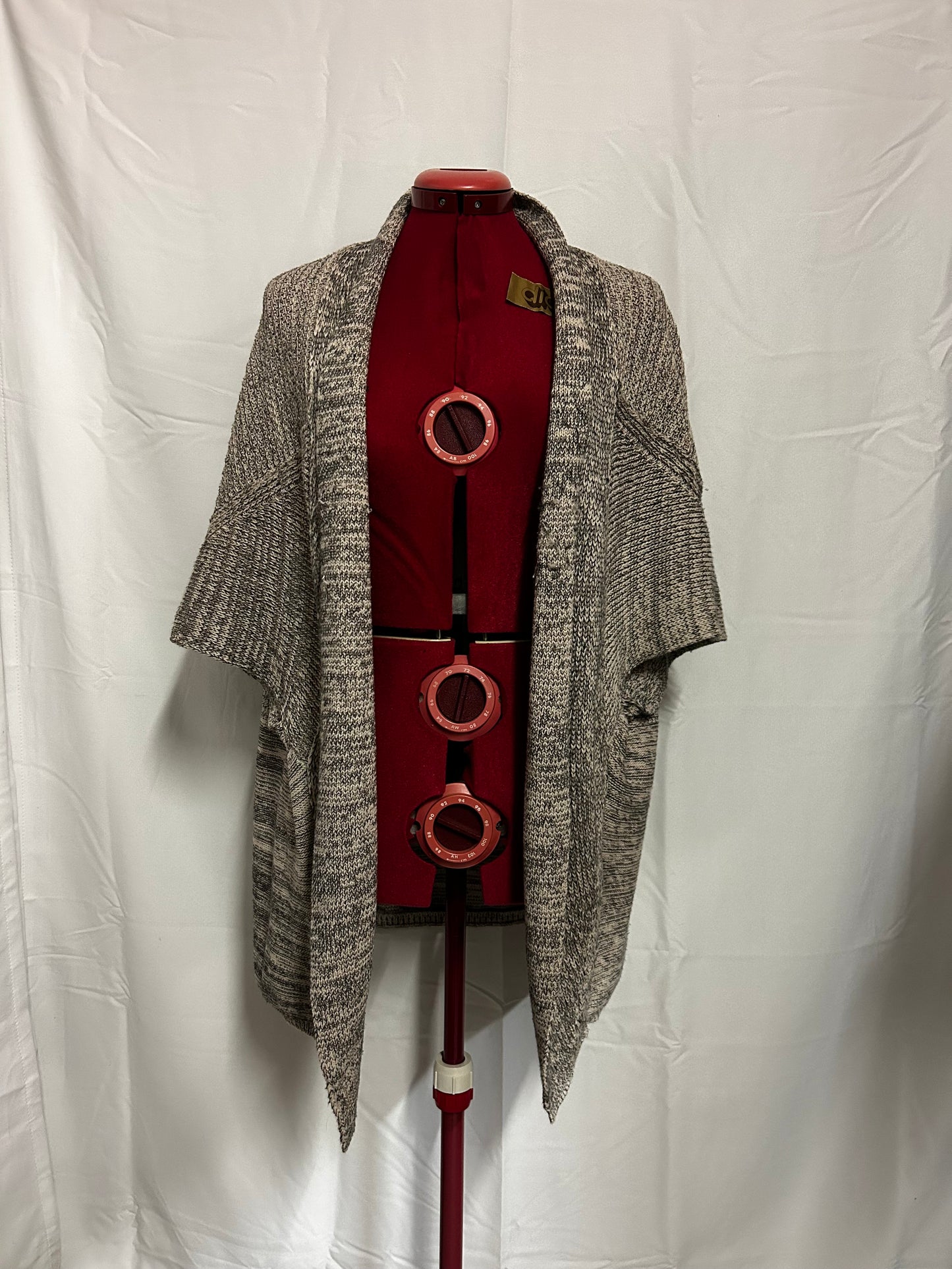 Long 3/4 sleeve cardigan