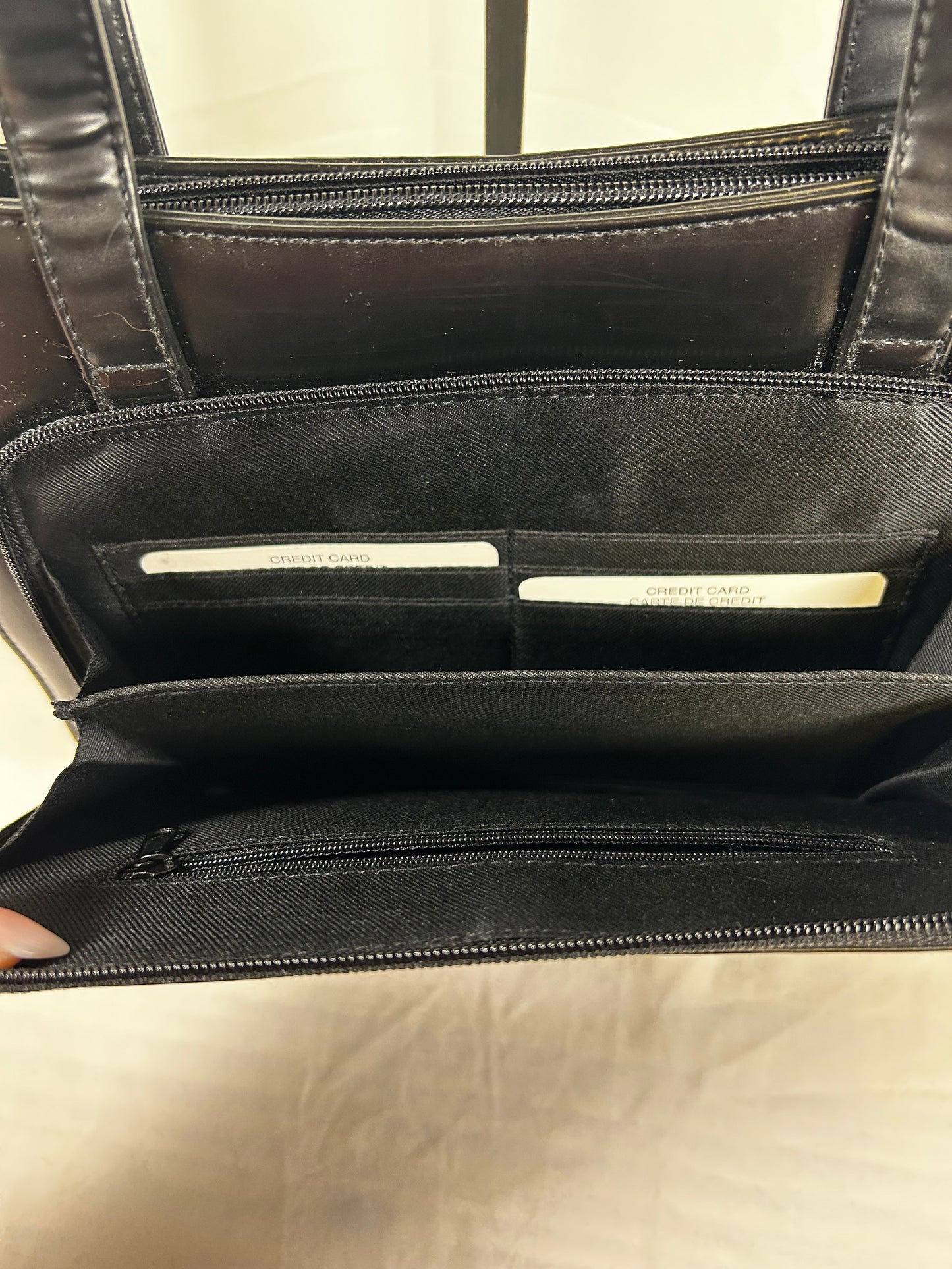 Cut out Flower leather purse